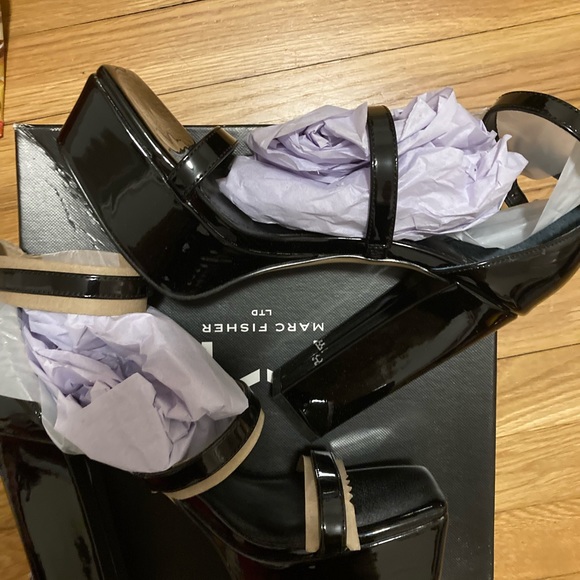 New Marc fisher frita shoes size 7 - Picture 3 of 5